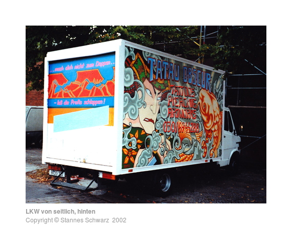 LKW von seitlich, hinten